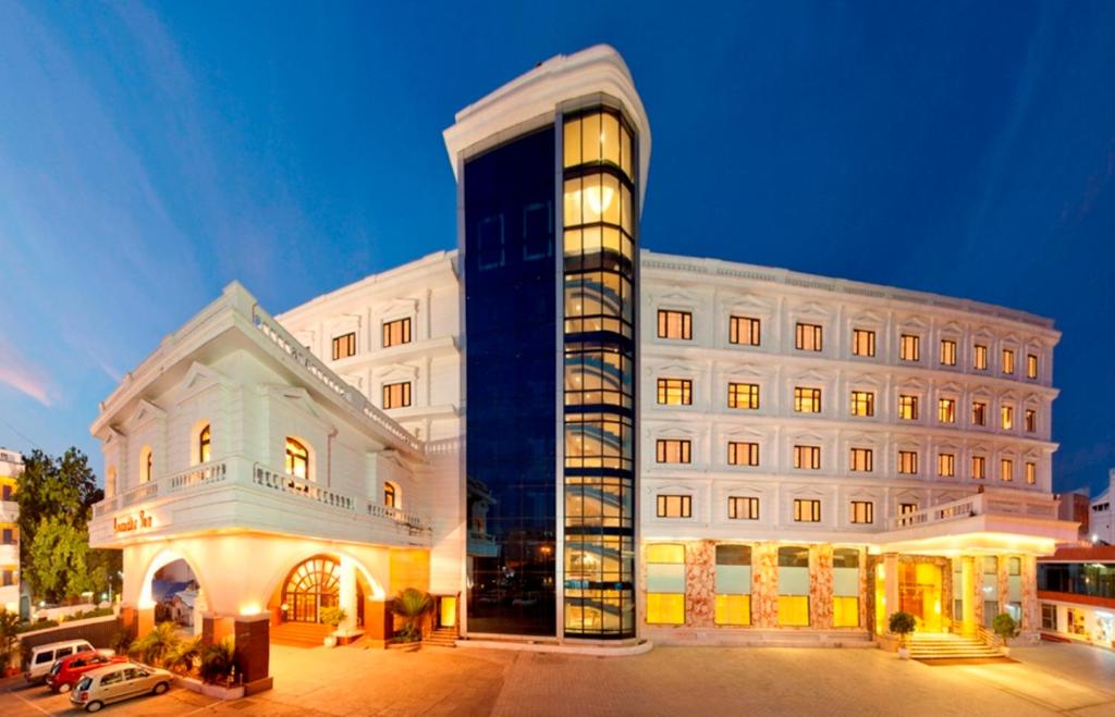 Anandha Inn Convention Center and Suites