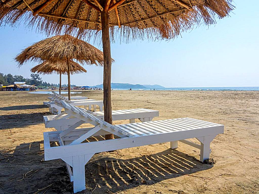 Larisa Beach Resort