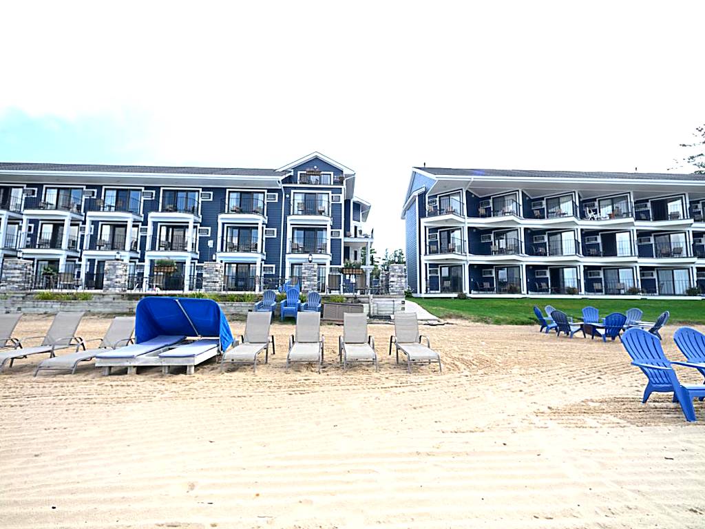Pointes North Beachfront Resort Hotel