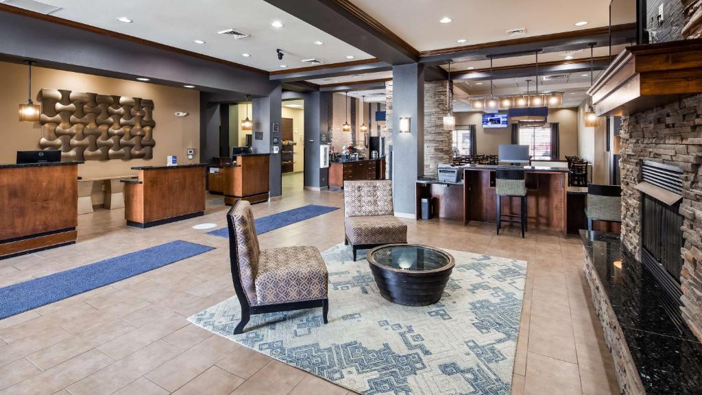 Best Western Plus Williston Hotel & Suites